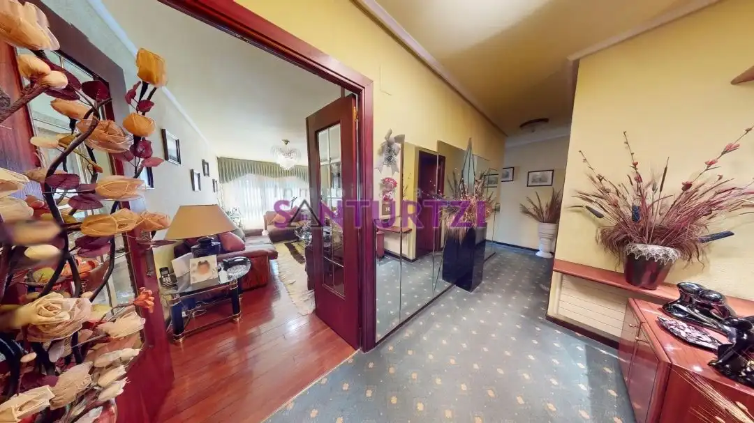Piso en venta en Portugalete con Calefacción, Amueblado y Balcón