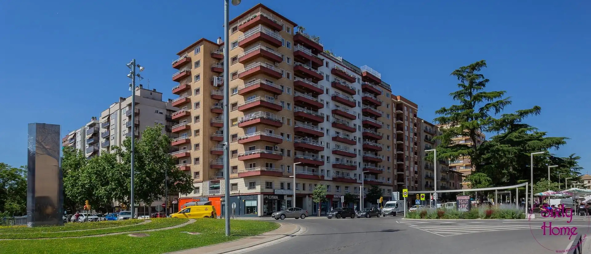 Vista exterior de Pis en venda en Huesca amb Calefacció, Terrassa i Moblat