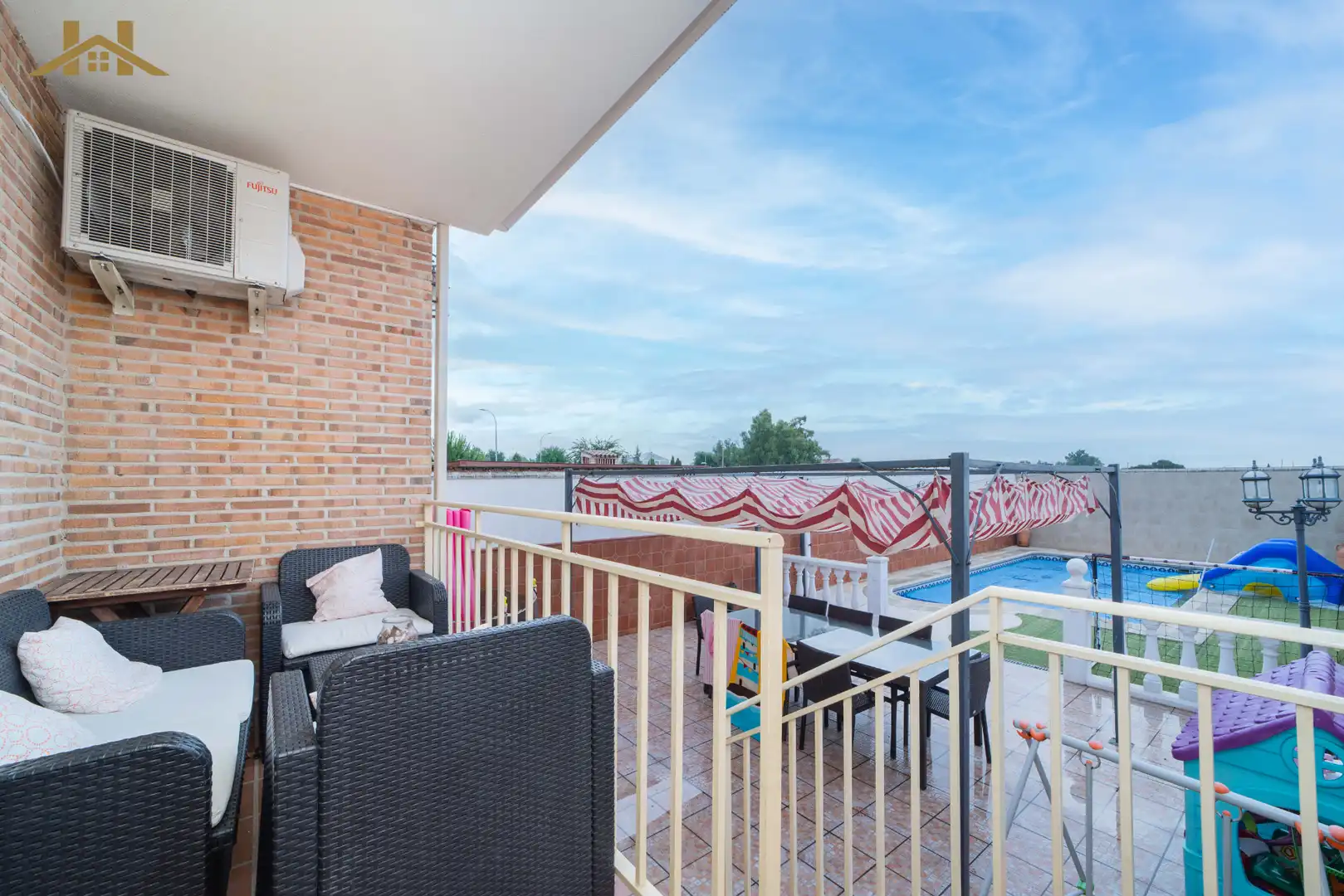 Terrassa de Casa adosada en venda en Ugena amb Aire condicionat, Calefacció i Jardí privat