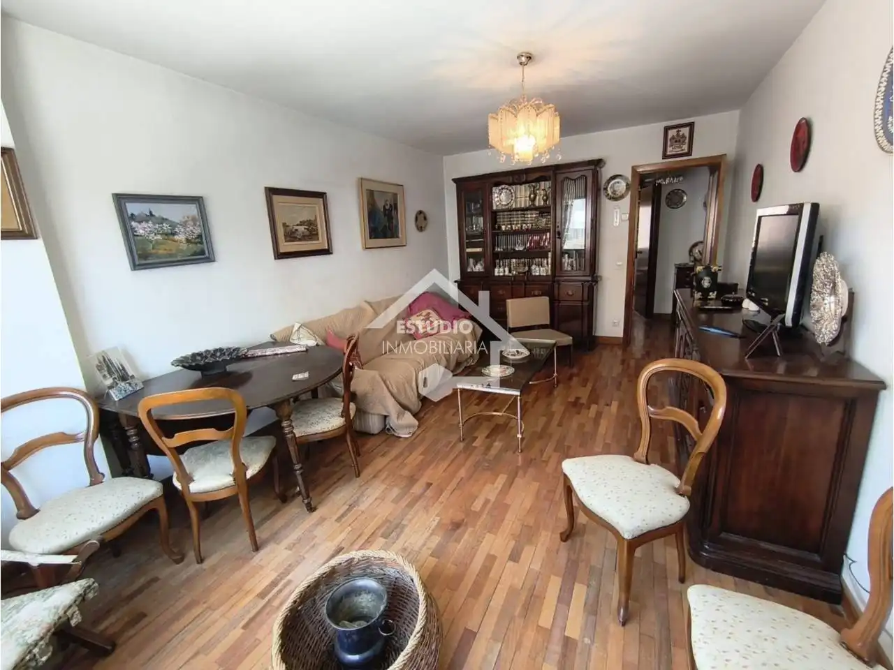 Sala de estar de Piso en venta en Mendavia con Calefacción, Parquet y Trastero