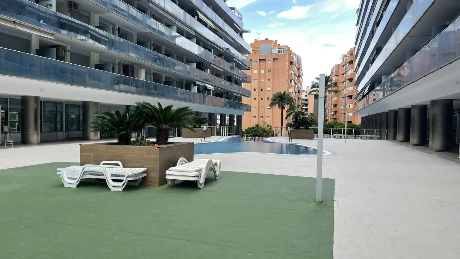 Piscina de Apartament de lloguer en Villajoyosa / La Vila Joiosa amb Aire condicionat, Moblat i Balcó