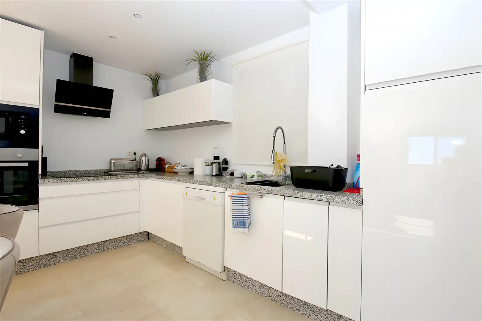 Apartament amb terrassa en venda a Estepona Pueblo, imagen 18