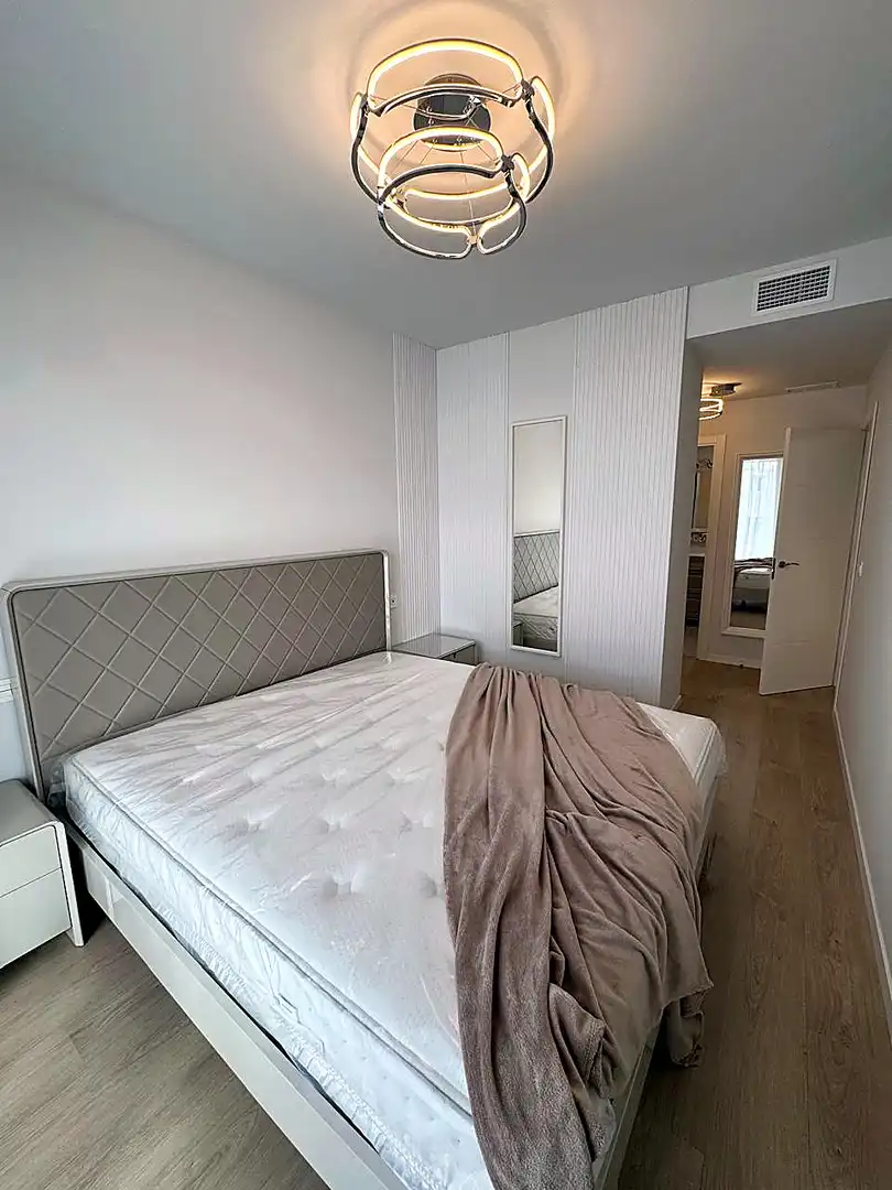 Habitación de Apartamento en venta en Marbella con Aire acondicionado, Terraza y Trastero