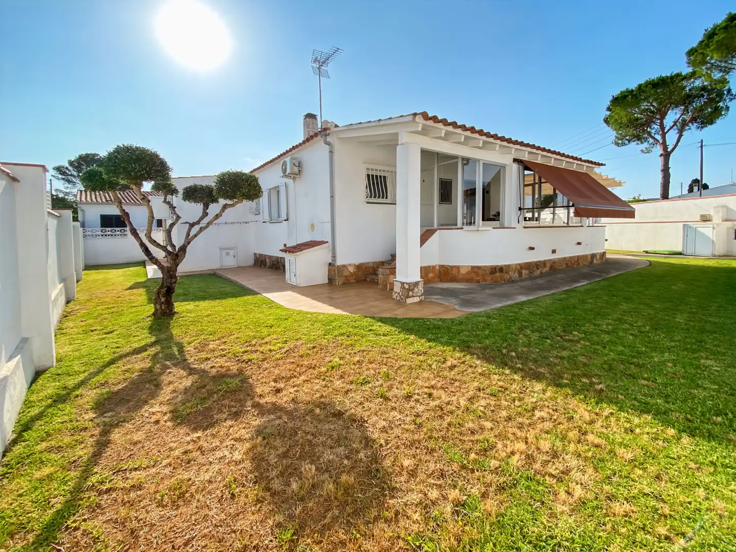 Casa con piscina en venta en Riells, imagen 3