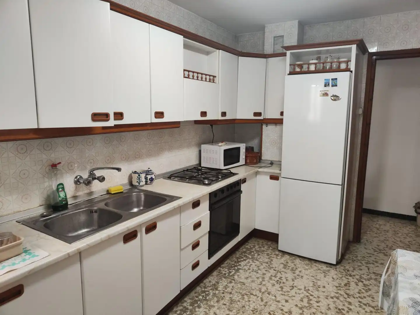 Kitchen of Flat for rent in Granada  with Air Conditioner, Terrace and Balcony