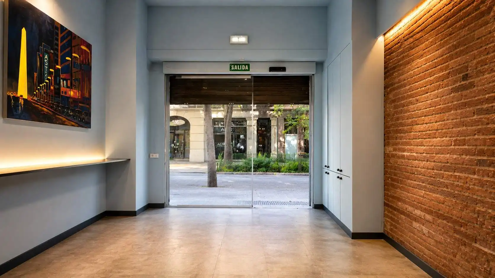 Local comercial en traspaso en Carrer del Comte Borrell, imagen 3