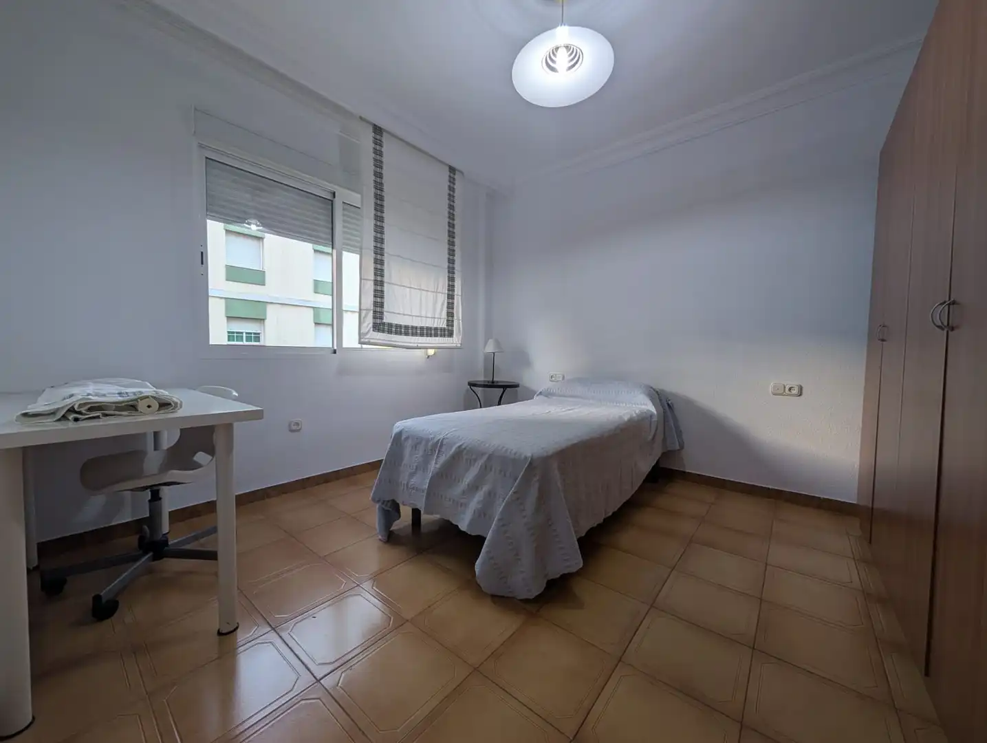 Habitación de Piso en venta en Huelva con Aire acondicionado