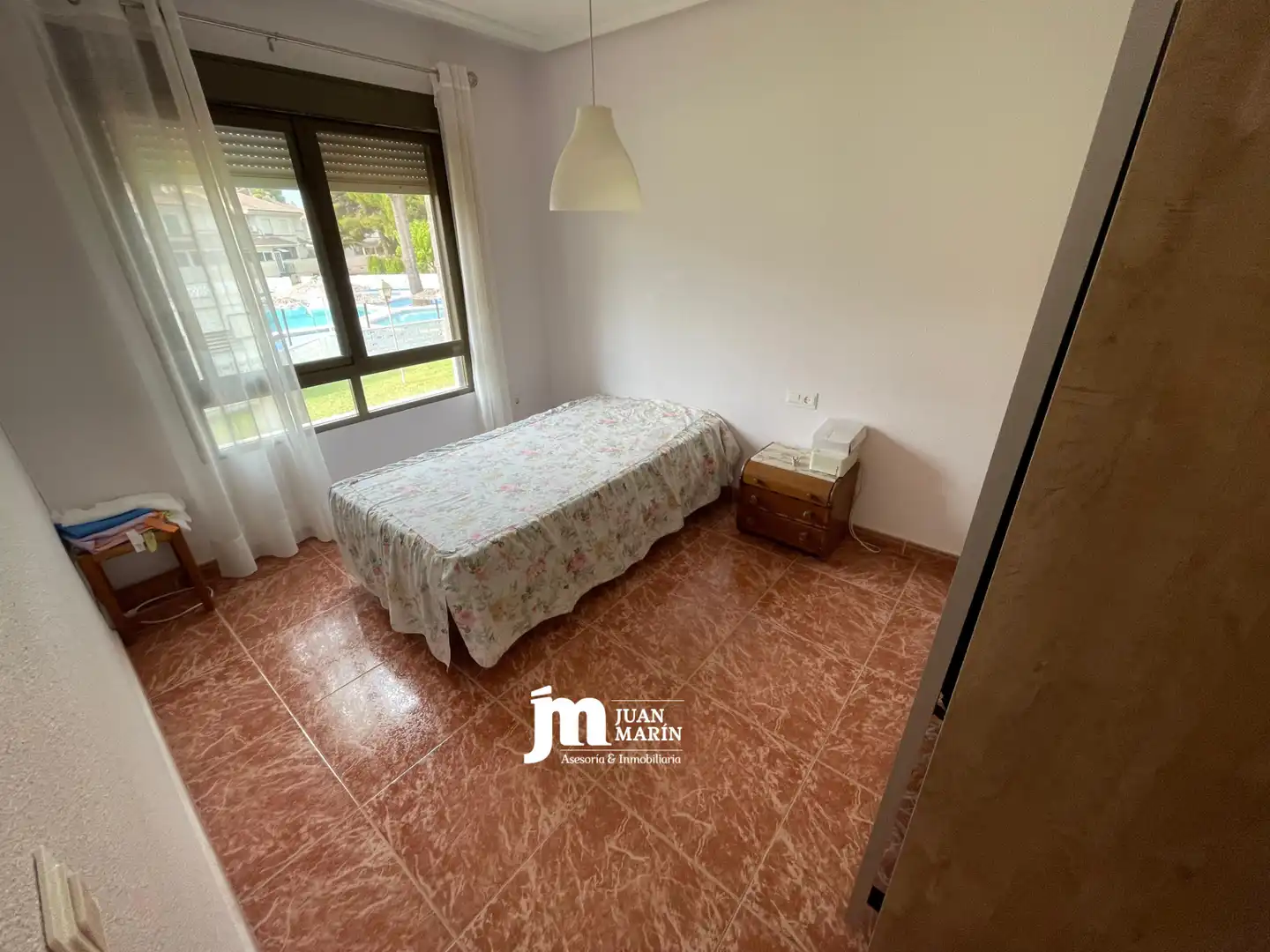 Dormitori de Casa adosada en venda en Cieza amb Terrassa, Traster i Piscina comunitària