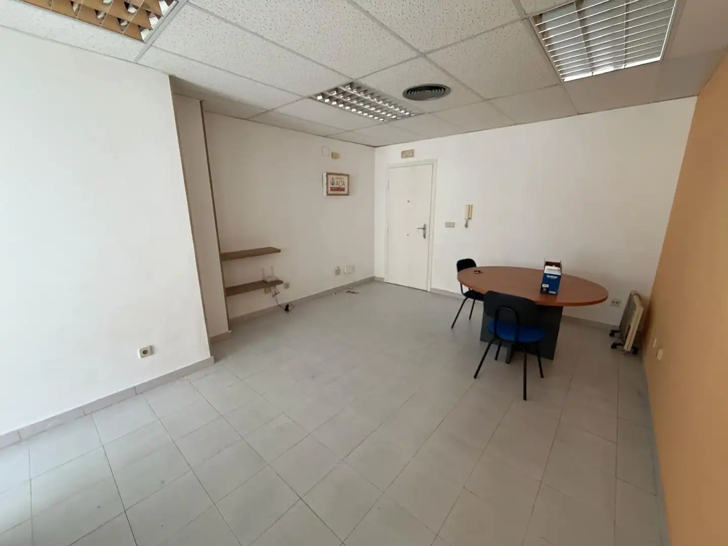 Office for rent in Ponferrada  with Furnished