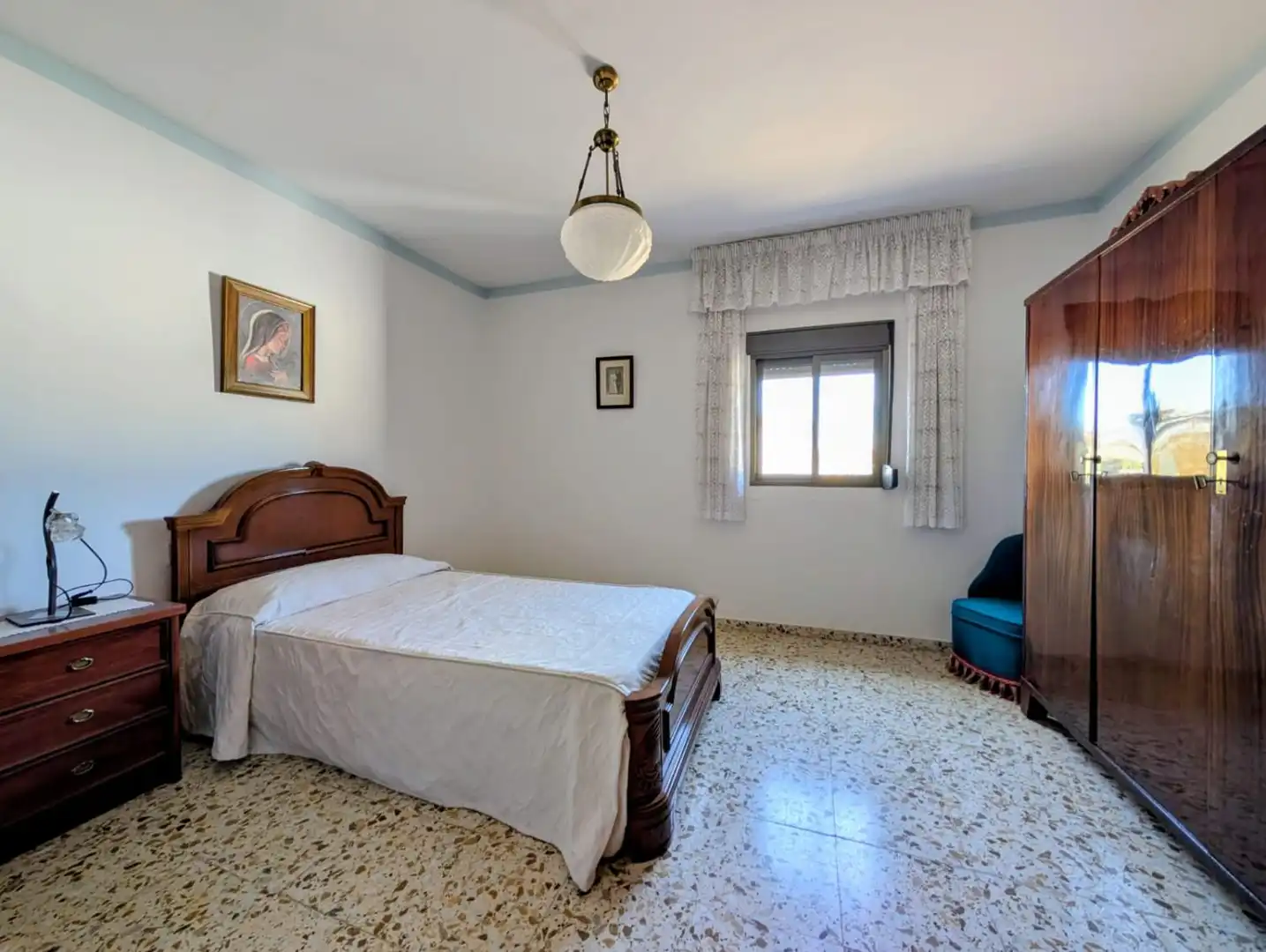 Dormitori de Casa o xalet en venda en Loja amb Terrassa i Traster