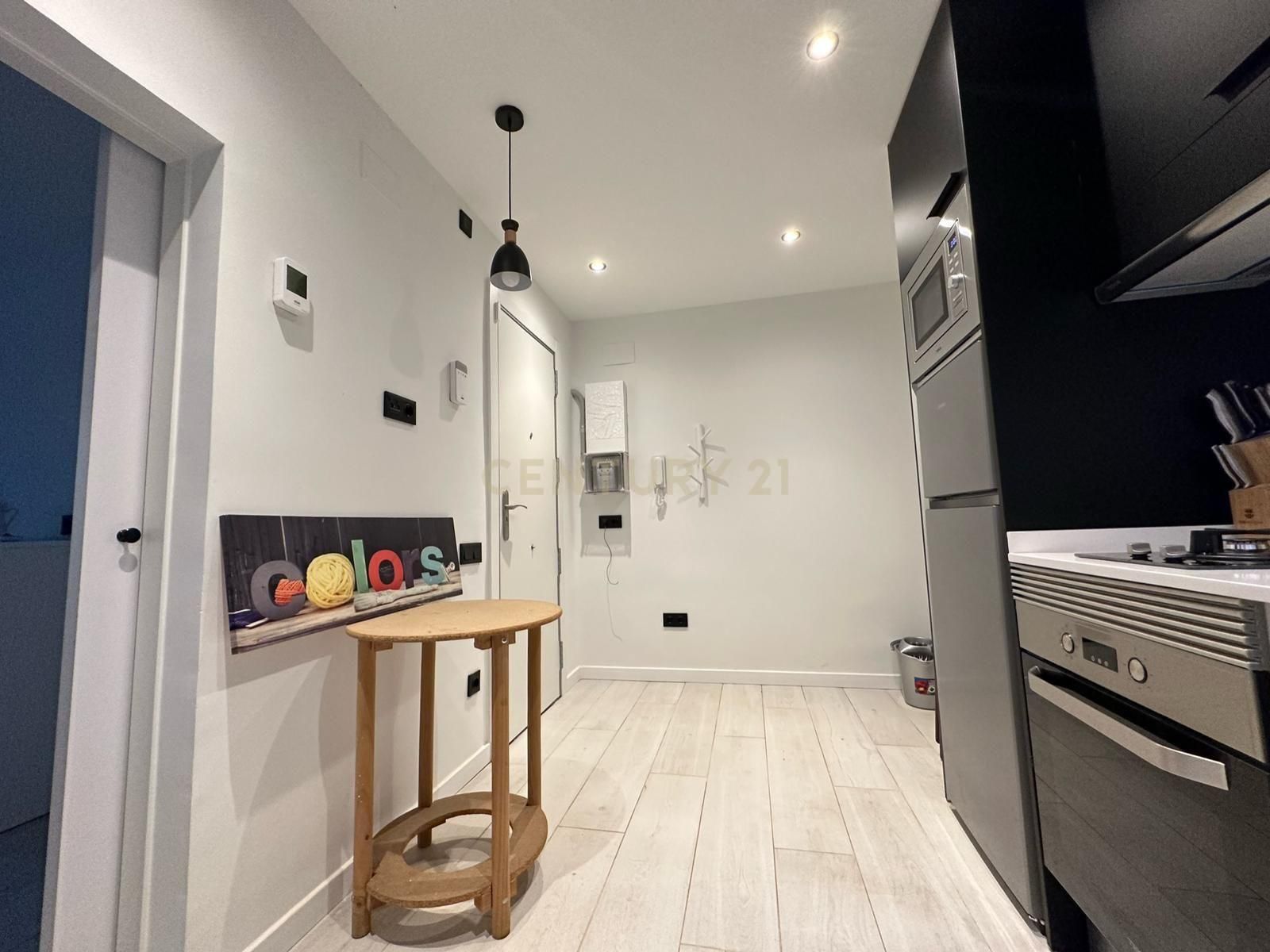 Cuina de Apartament en venda en  Barcelona Capital amb Aire condicionat, Forn i Rentadora