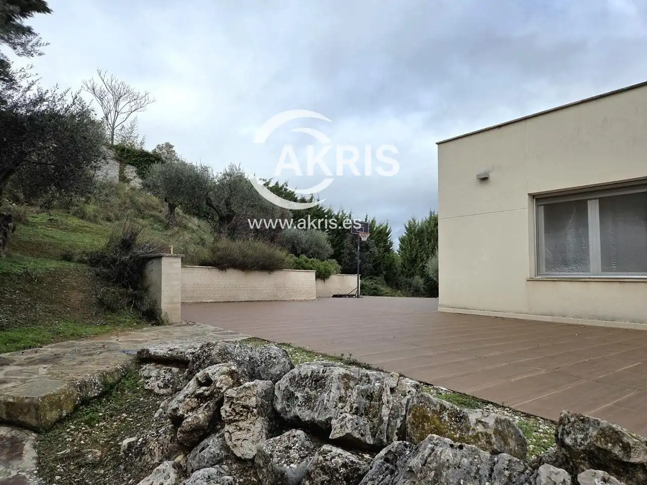 Houses for sale in Calle Monasterio Santa María la Real, Los Cigarrales-La Bastida
