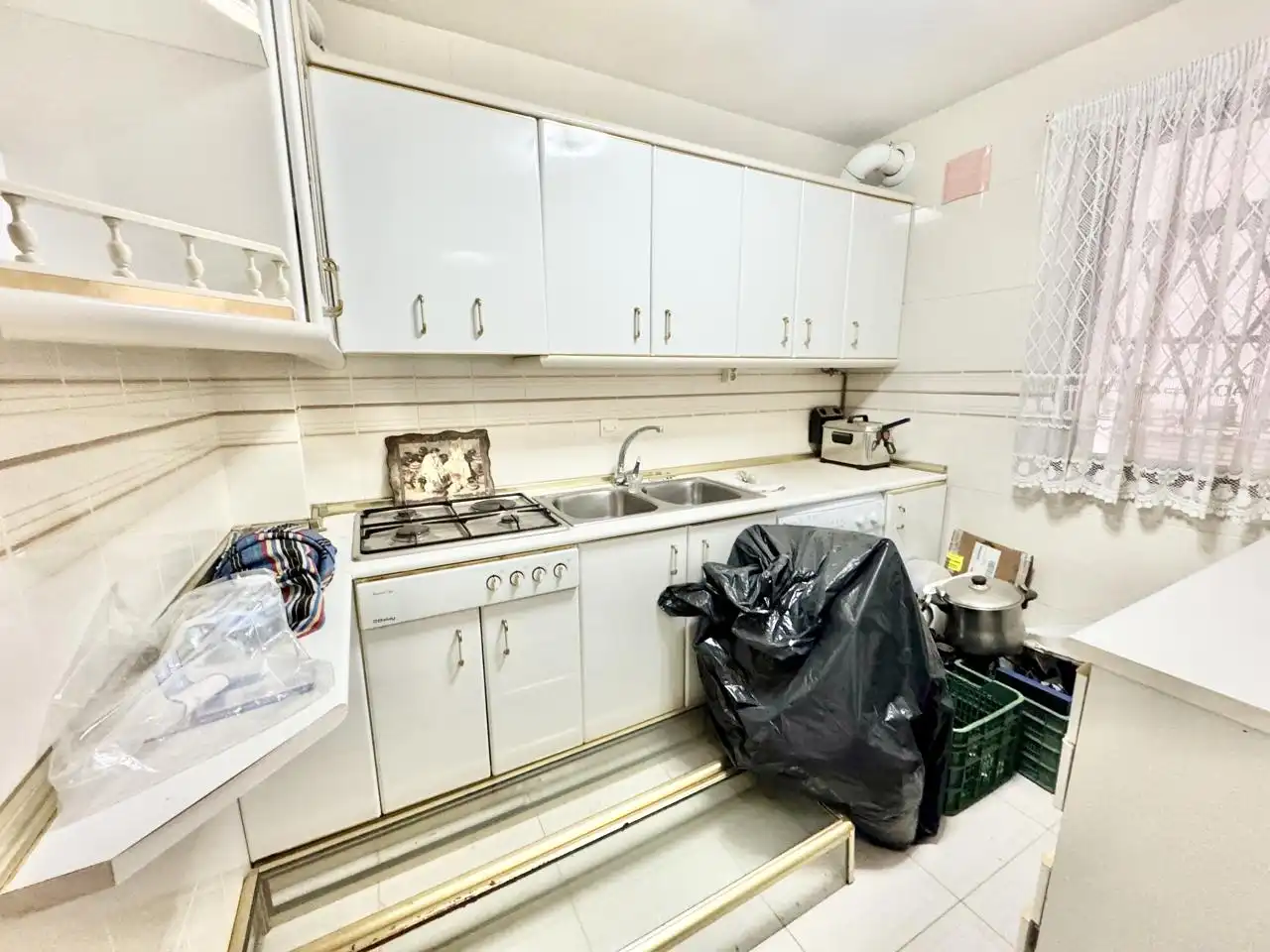 Cocina de Local en venta en Maello con Aire acondicionado