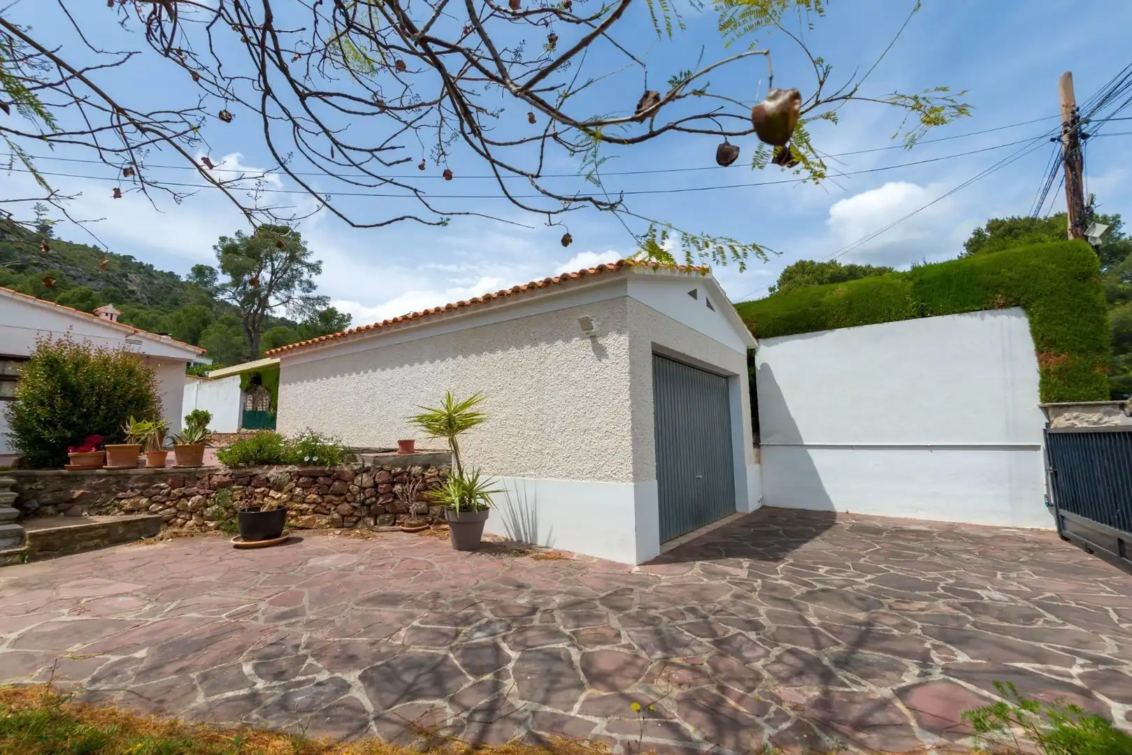 Vista exterior de Casa o xalet en venda en Benicasim / Benicàssim amb Jardí privat, Terrassa i Traster