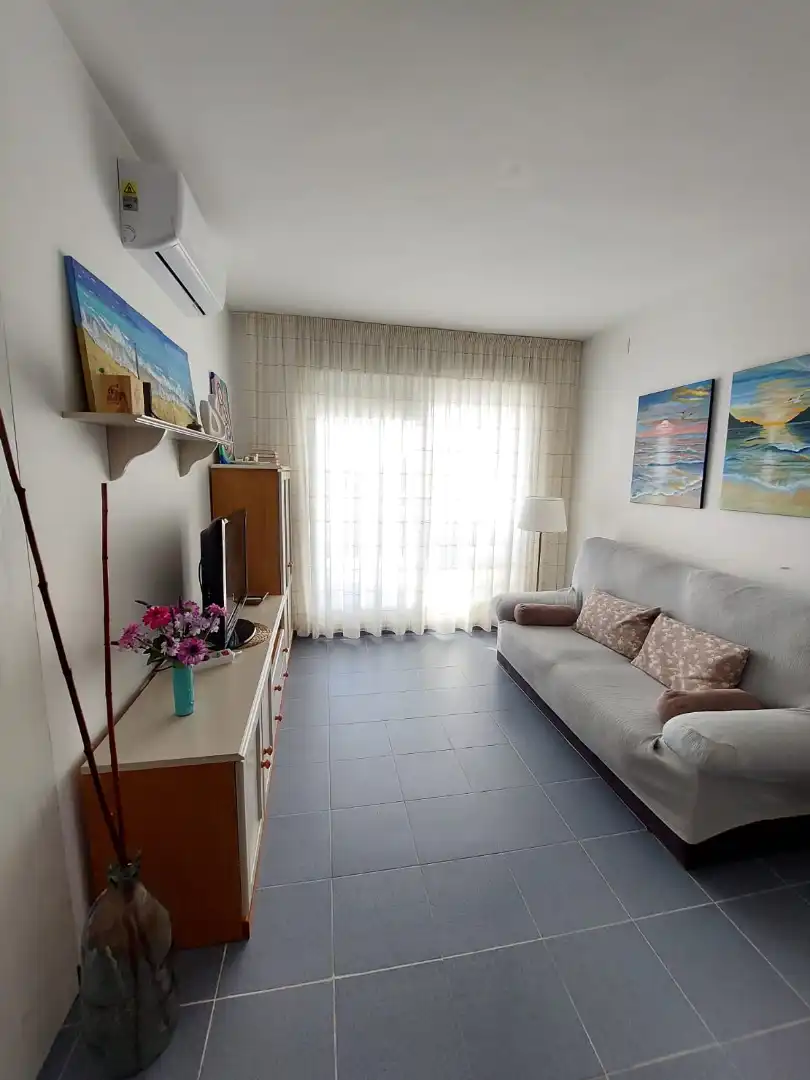 Sala de estar de Apartamento de alquiler en Oropesa del Mar / Orpesa con Aire acondicionado, Terraza y Amueblado