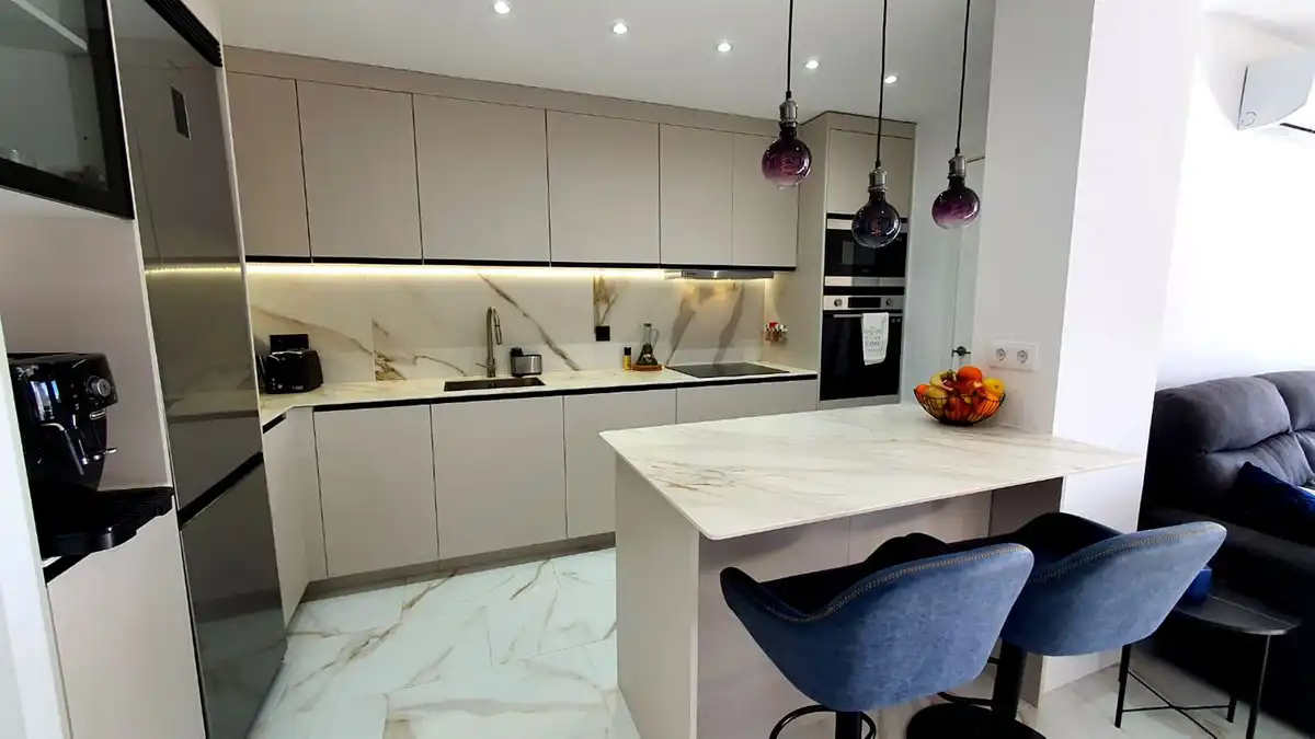 Apartament amb piscina en venda a Calle Rodrigo de Triana 7, imagen 17