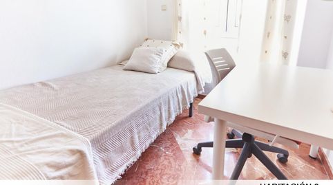 Foto 4 de Habitació a Barrio del Nervión, Sevilla Capital