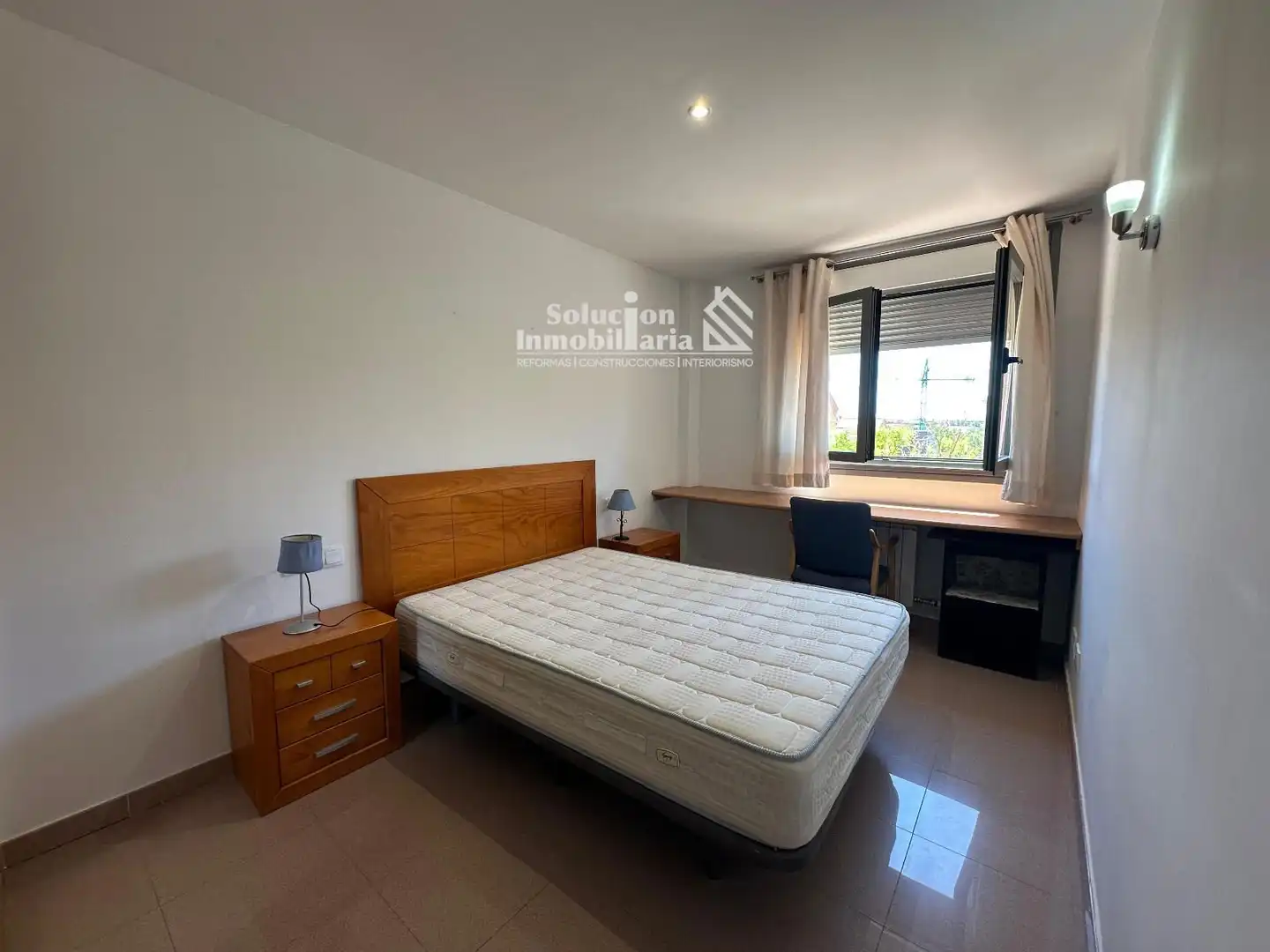 Schlafzimmer von Wohnung zur Miete in Salamanca mit Heizung, Terrasse und Möbliert