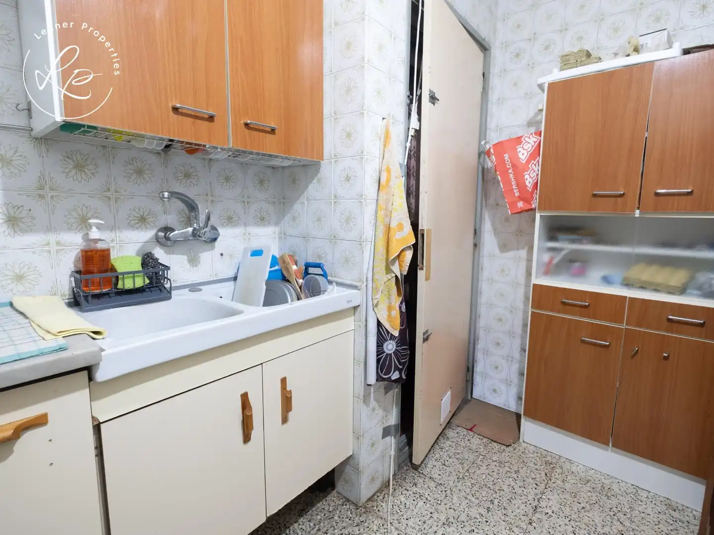 Kitchen of Flat for sale in Figueres