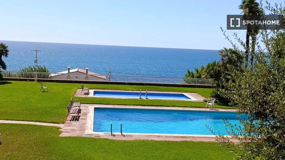 Swimming pool of Flat for share in Sant Andreu de Llavaneres  with Air Conditioner, Heating and Furnished