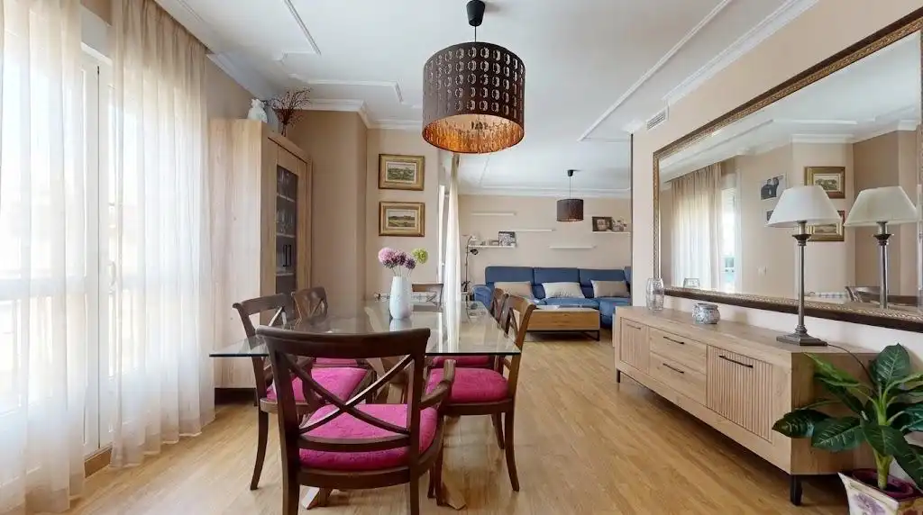 Dining room of Flat for sale in Casco Antiguo