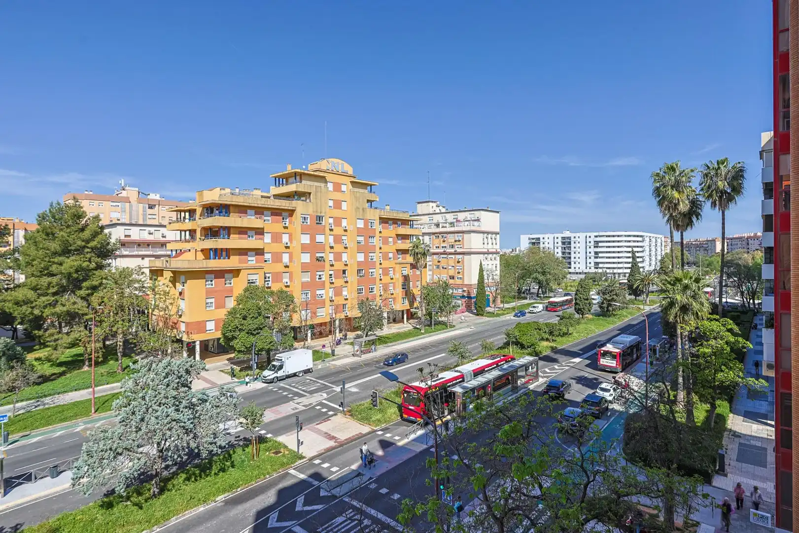 Exterior view of Office for sale in Sevilla