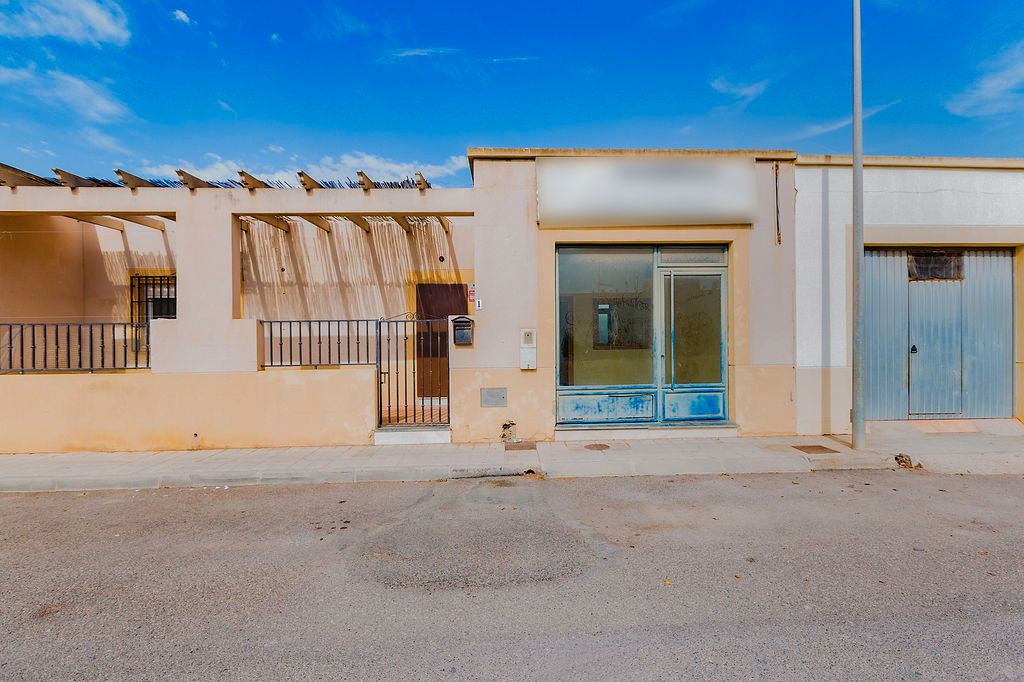 Exterior view of Building for sale in Níjar