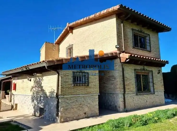 Vista exterior de Casa o chalet en venta en Burriana / Borriana con Aire acondicionado, Jardín privado y Terraza