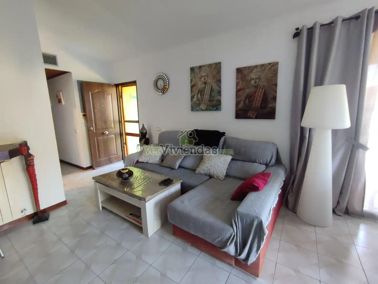 Sala de estar de Casa o chalet en venta en Torrelles de Llobregat con Aire acondicionado, Calefacción y Jardín privado
