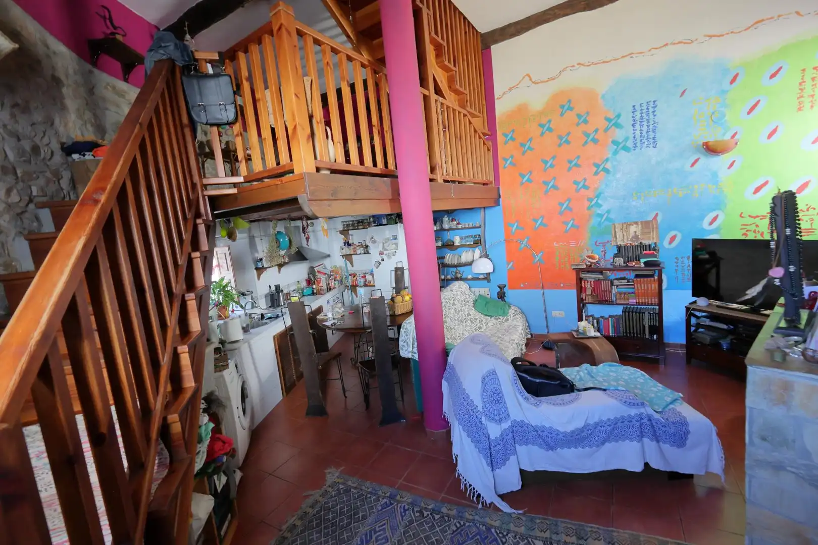 Sala d'estar de Finca rústica en venda en Villafranca del Bierzo amb Calefacció