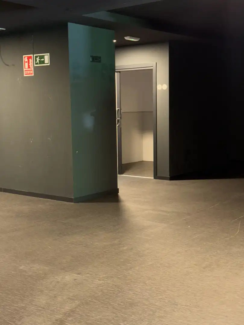 Geschaftsraum zur Miete in Castrillón mit Internet