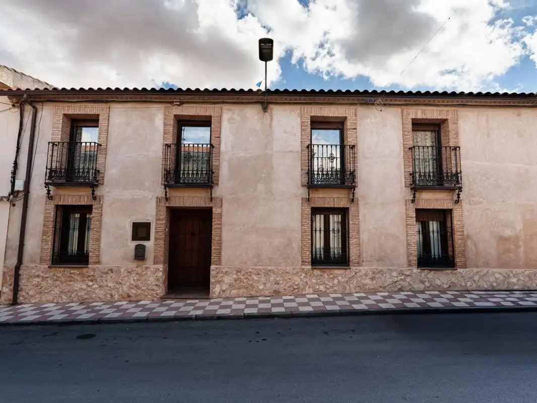 Casa o chalet en venta en C. Ramón y Cajal, Arenas de San Juan