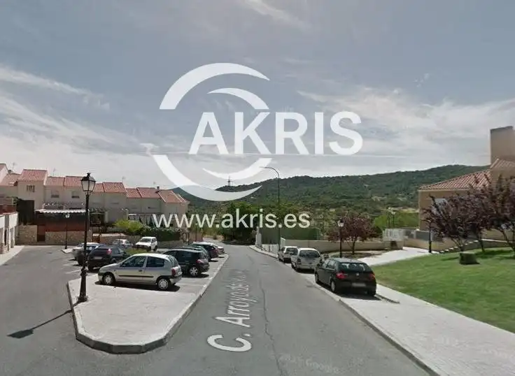 Houses for sale in Calle Arroyo del Rucero, San Martín de Valdeiglesias