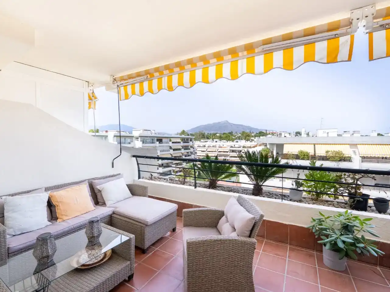 Terrace of Flat for sale in Marbella  with Air Conditioner, Swimming Pool and Balcony