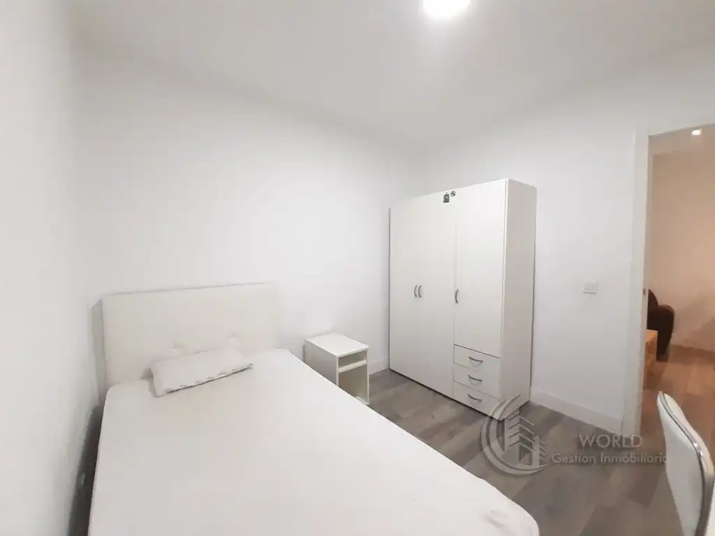 Habitación de Piso de alquiler en Madrid con Calefacción, Amueblado y Horno