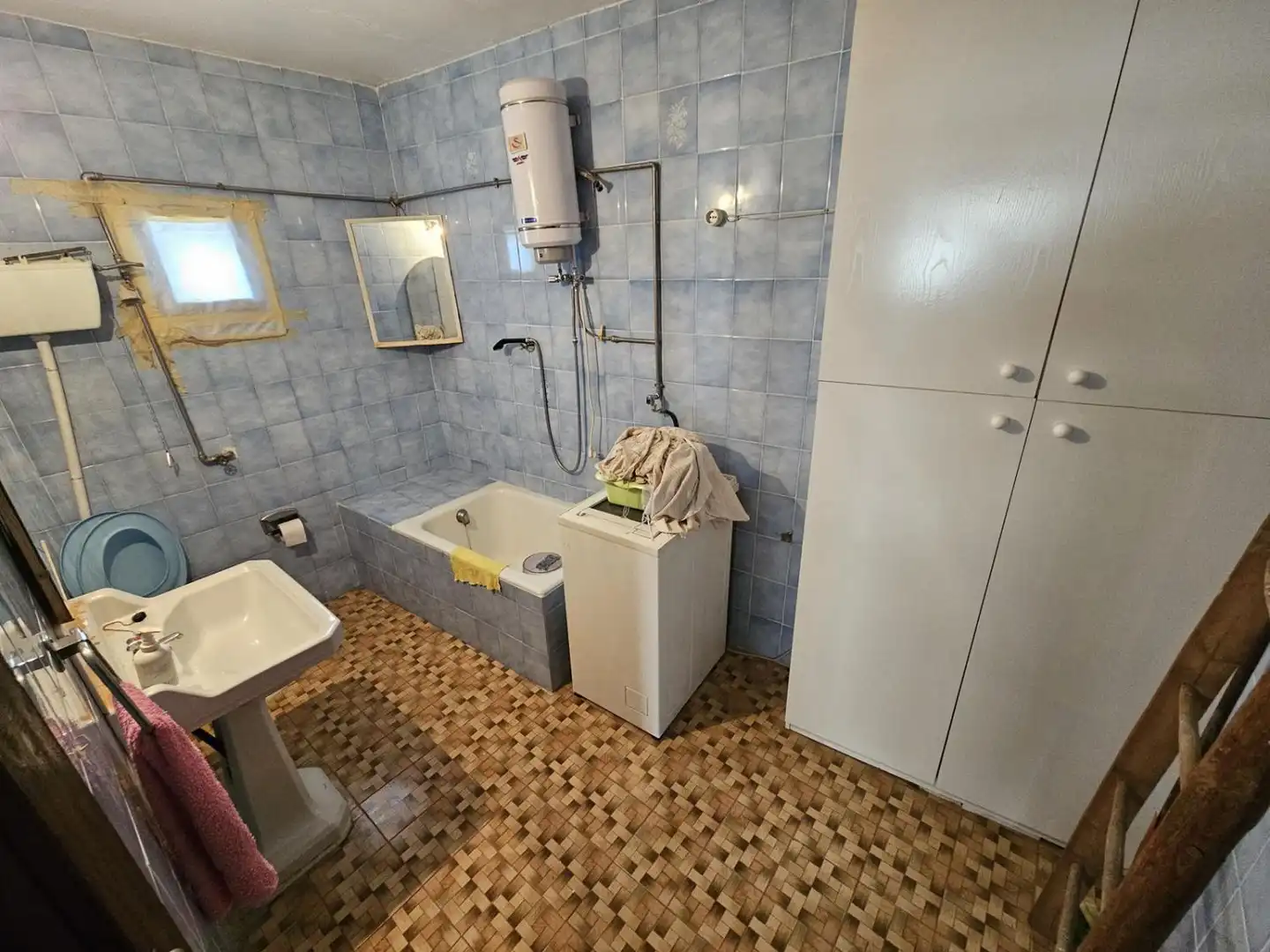 Baño de Casa o chalet en venta en Chodos / Xodos con Calefacción, Trastero y Amueblado