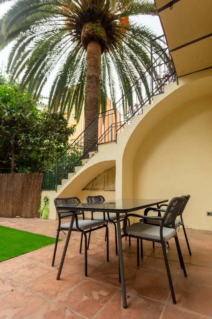 Bajo con jardín en venta en Carrer de Nil Fabra, imagen 5