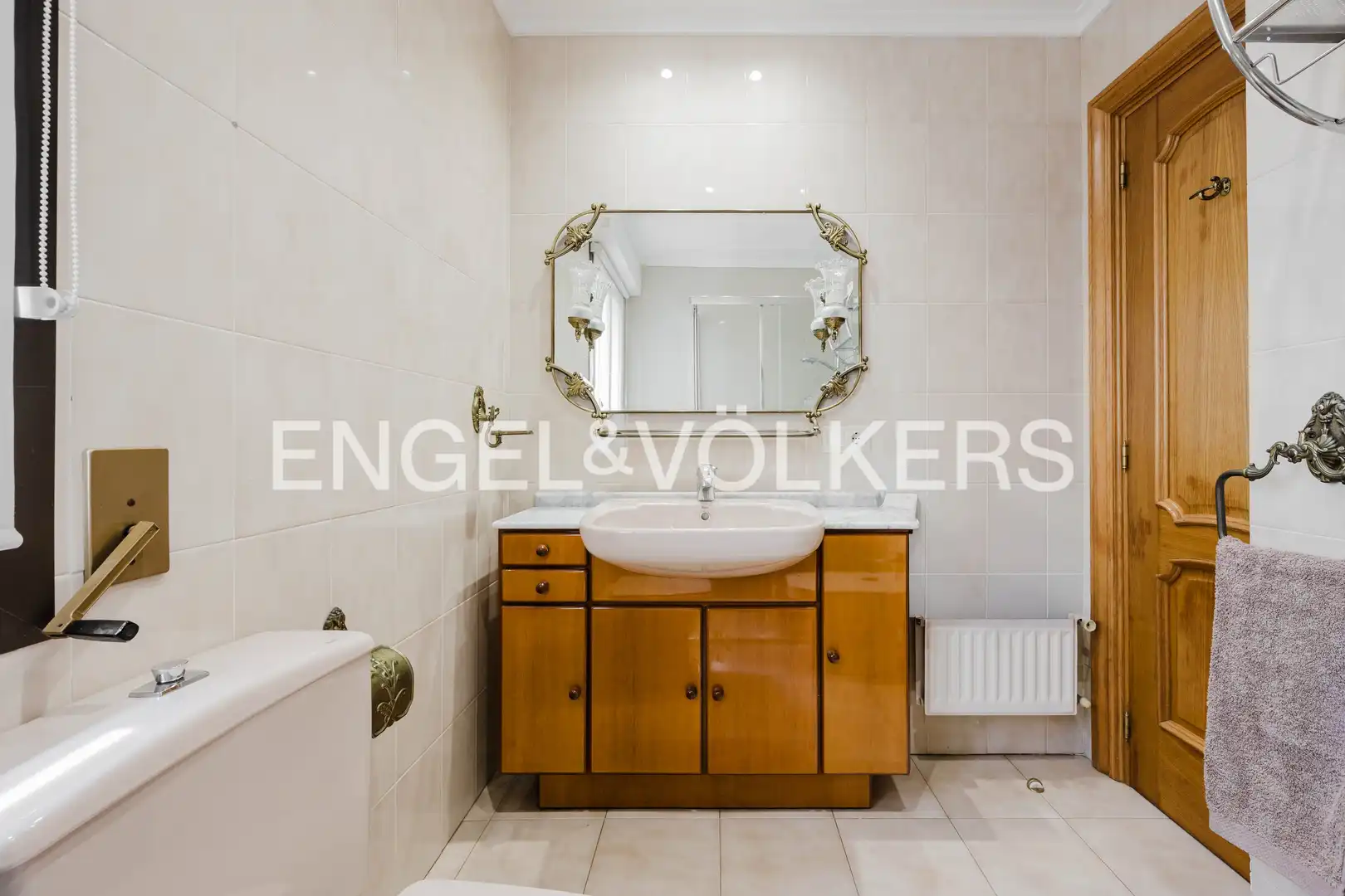 Bathroom of Houses for sale in Donostia - San Sebastián   with Air Conditioner, Heating and Private garden