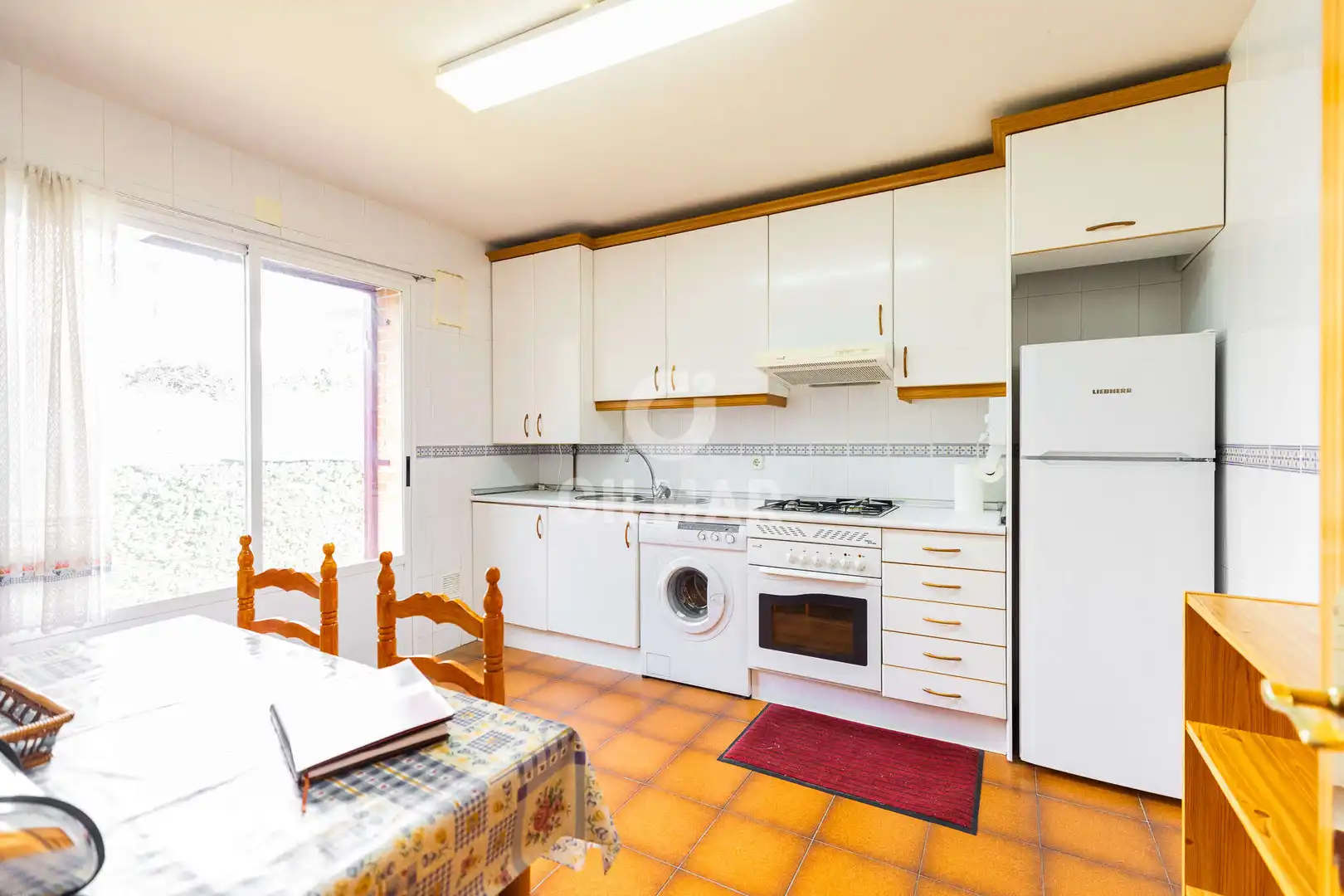 Cocina de Casa adosada en venta en Cercedilla con Calefacción, Jardín privado y Piscina