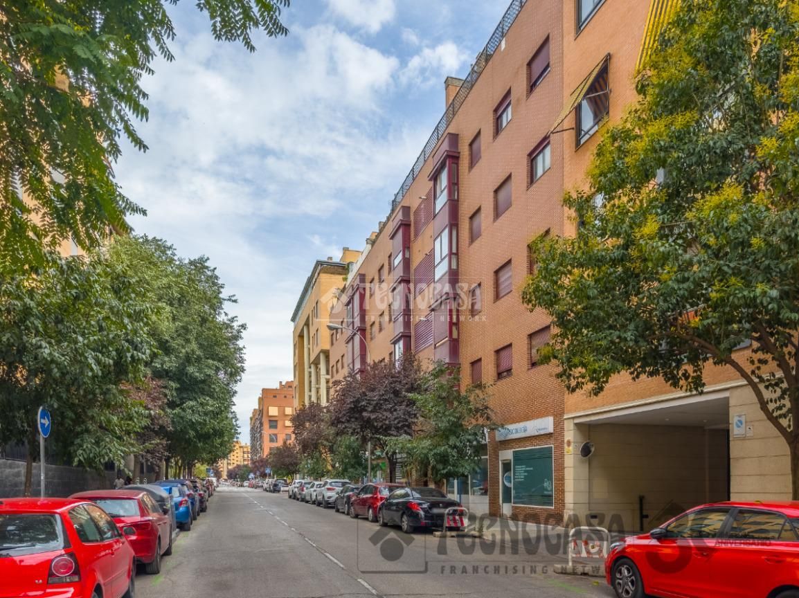 Exterior view of Flat for sale in  Madrid Capital  with Air Conditioner, Heating and Parquet flooring