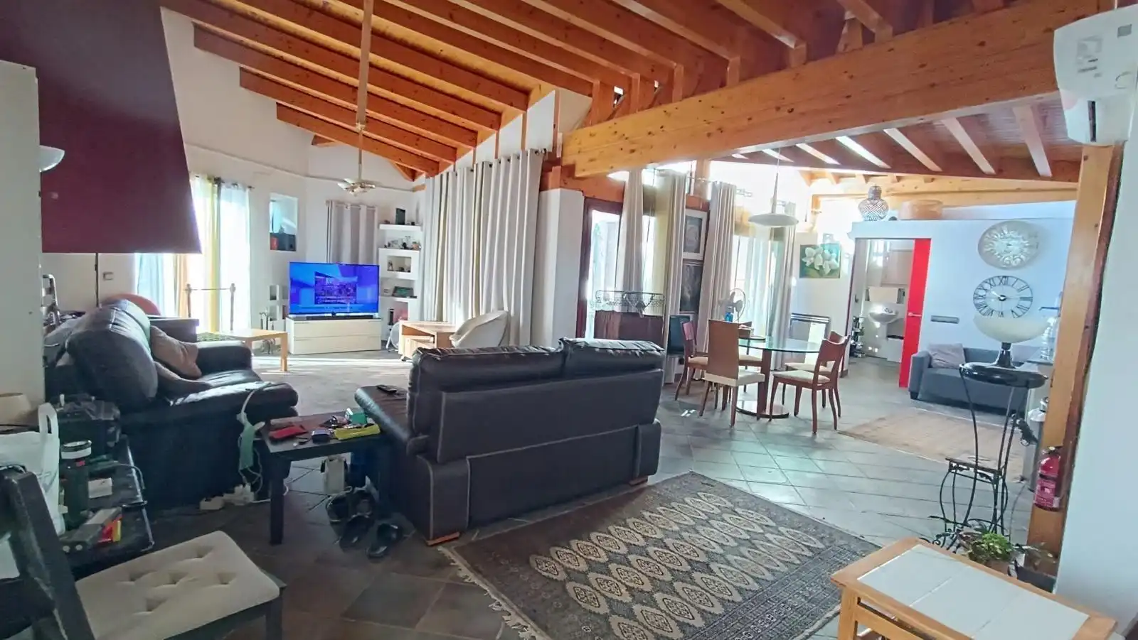 Detached house with pool for sale in La Roca del Vallès, imagen 3