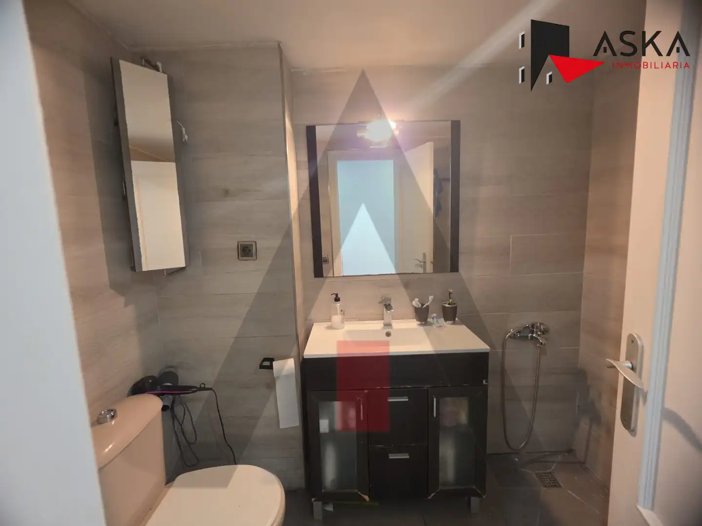 Bathroom of Flat for sale in Paiporta  with Terrace and Balcony