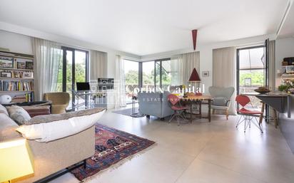 Sala d'estar de Planta baixa en venda en  Barcelona Capital amb Aire condicionat, Calefacció i Jardí privat