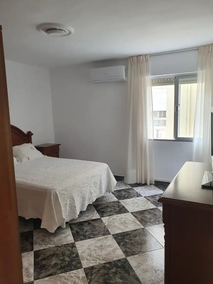 Piso con terraza en venta en Calle Medina Sidonia, imagen 13