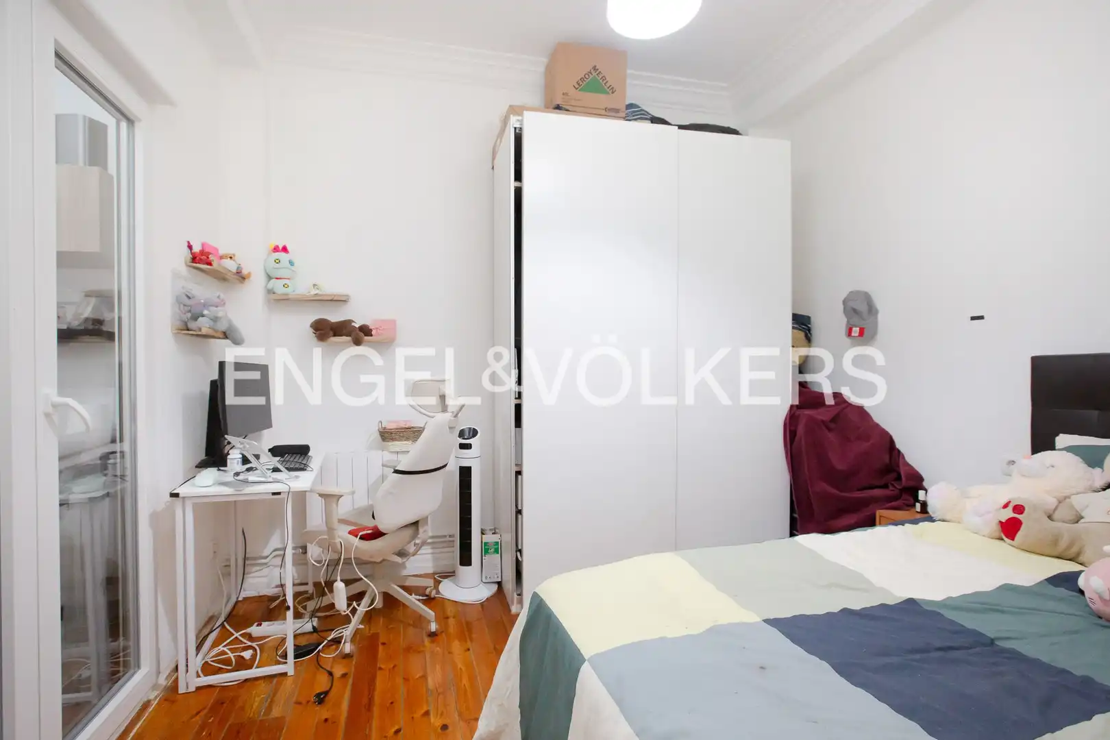 Habitación de Piso en venta en Bilbao  con Calefacción y Balcón