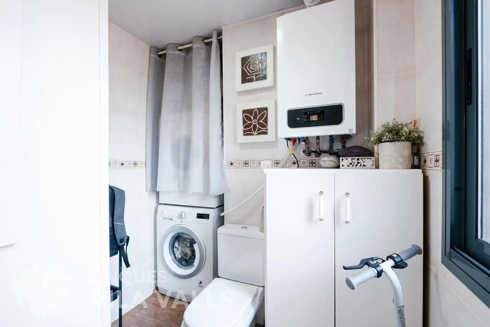 Bathroom of Duplexes for sale in Ripollet  with Air Conditioner, Heating and Terrace