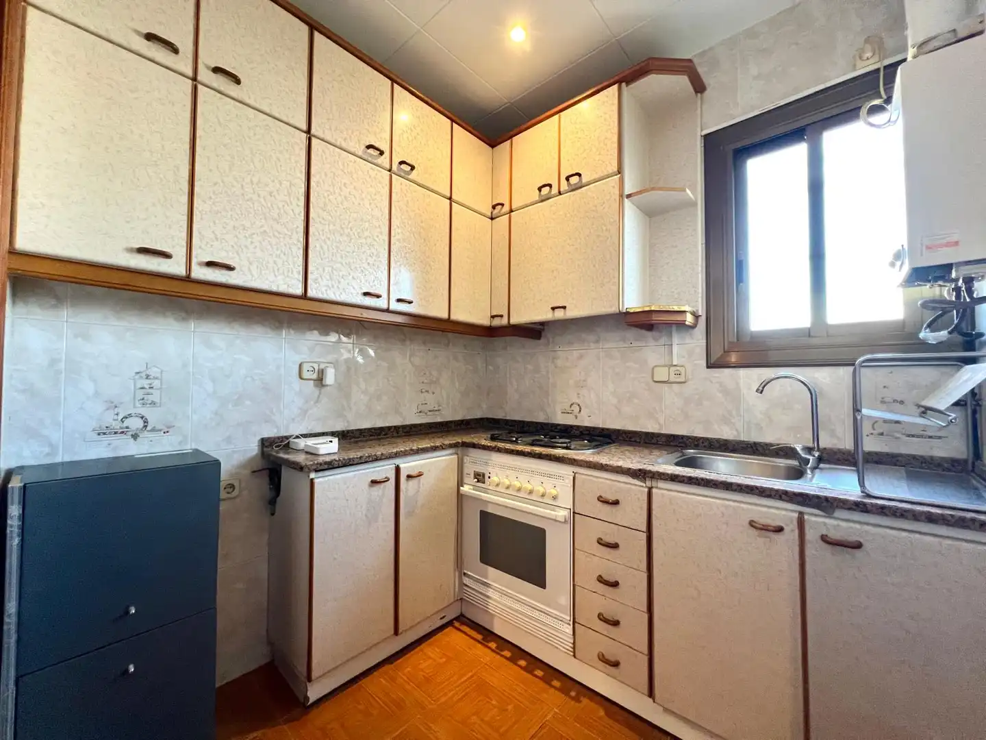 Kitchen of Flat for sale in Barcelona  with Alarm