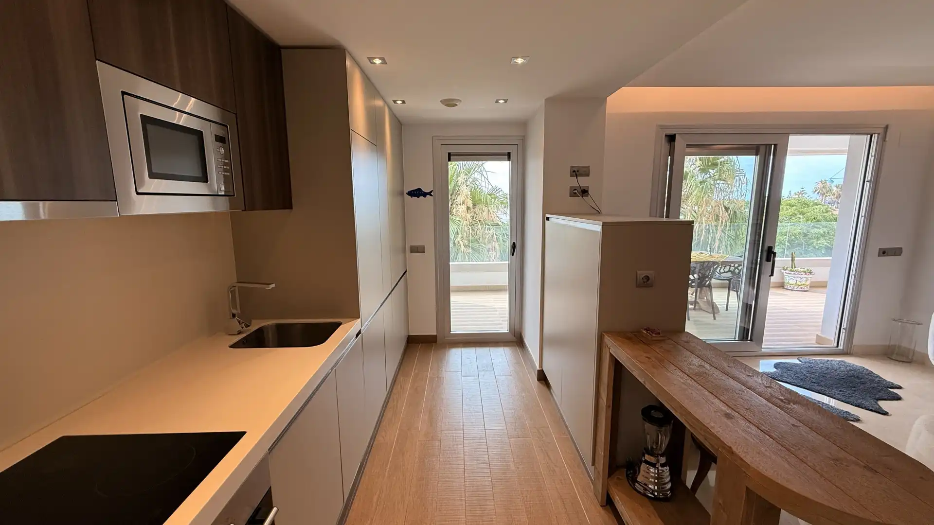 Cuina de Apartament de lloguer en Marbella amb Aire condicionat, Calefacció i Terrassa