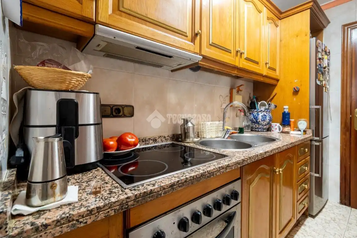 Kitchen of Flat for sale in Granada  with Air Conditioner, Heating and Terrace