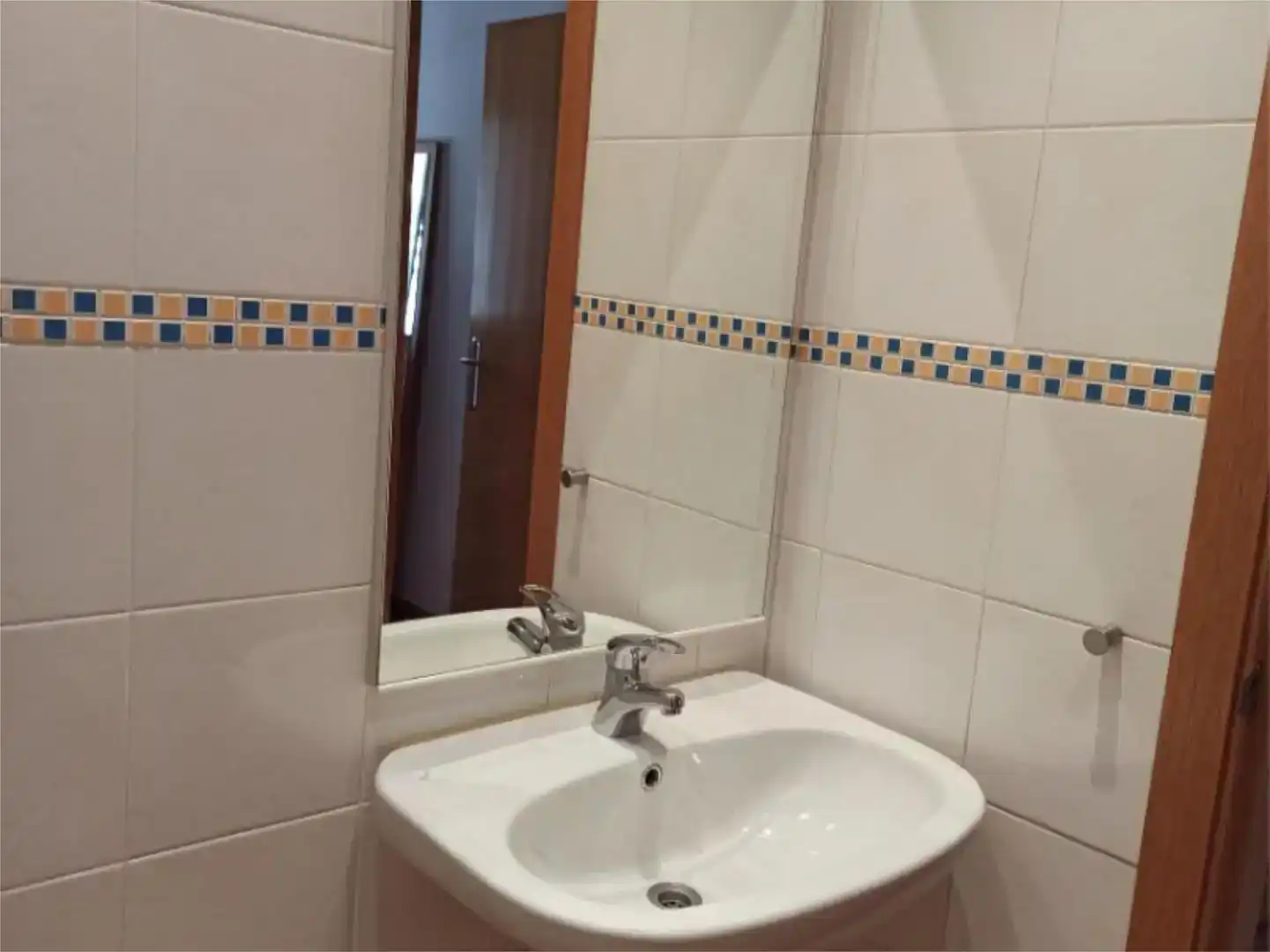 Bany de Pis en venda en Centelles amb Balcó